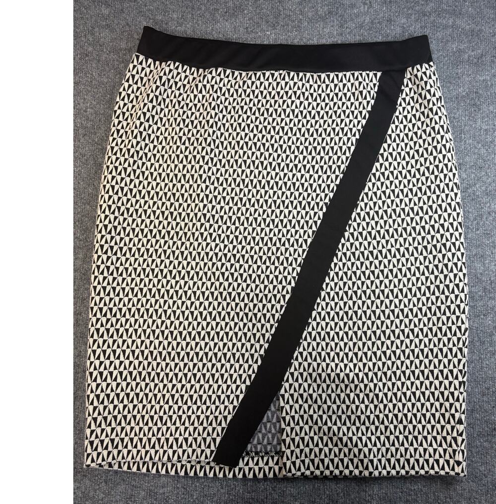 Black & White geometric pattern front elastic waist skirt Sz 18 Indigo Poppy